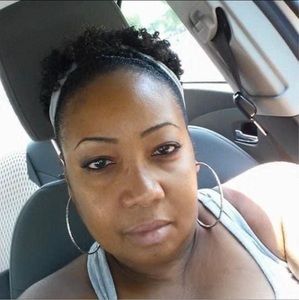 Meet your Posher, Mishawne